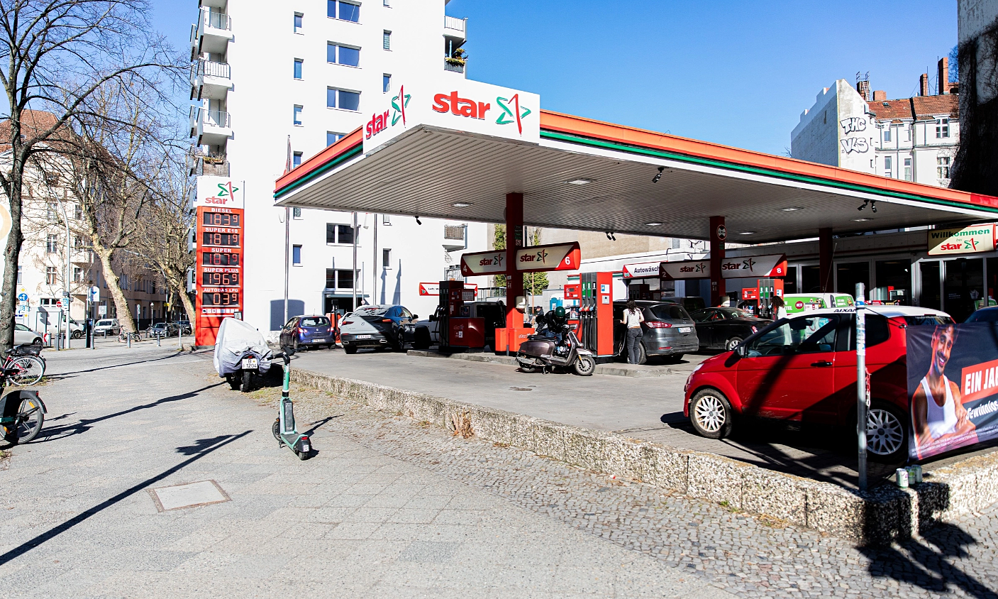 Europe proposes emergency measures to support economy