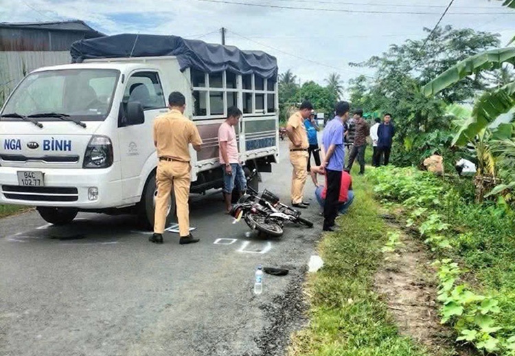 Former deputy chief prosecutor, prosecutor indicted in 'female student's death in Vinh Long' case