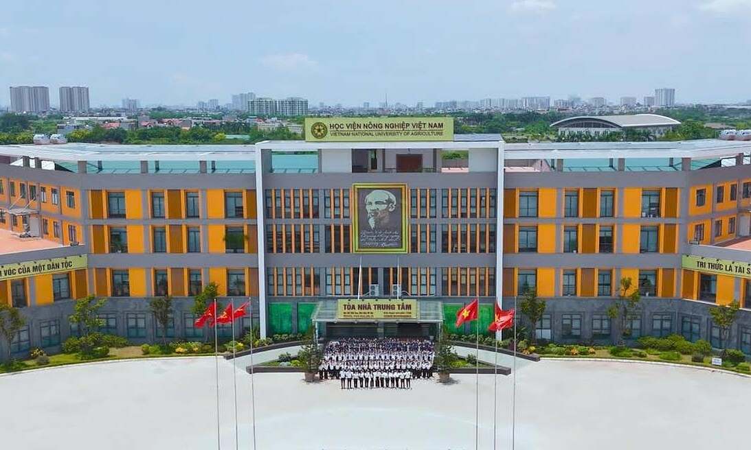 Students react to 'forced' club participation