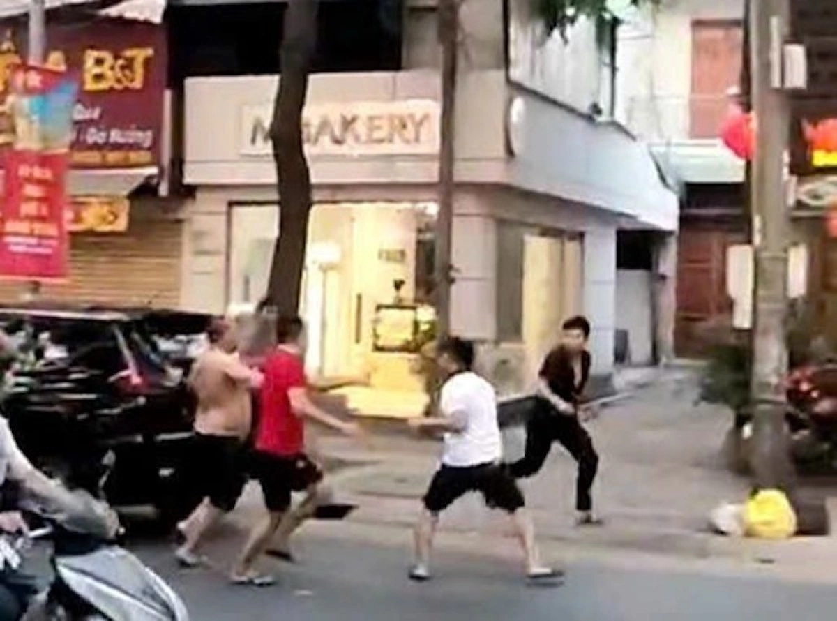 Brawl after traffic collision in Dong Nai, four arrested