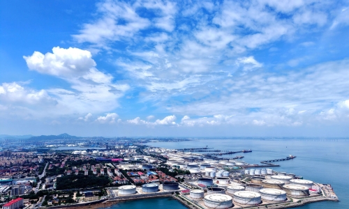 Crude oil prices rise to 106 USD a barrel