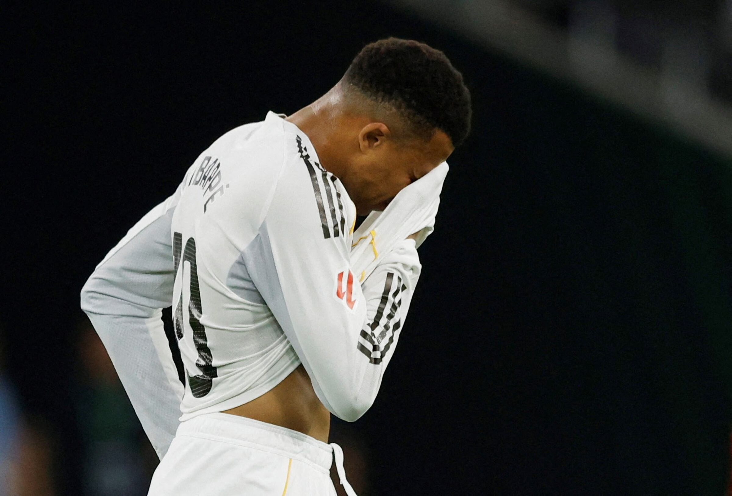 AS report: 'Real is now like a traveling circus'