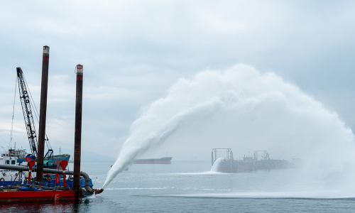 Da Nang breaks ground on 2 billion USD "super port" container terminal