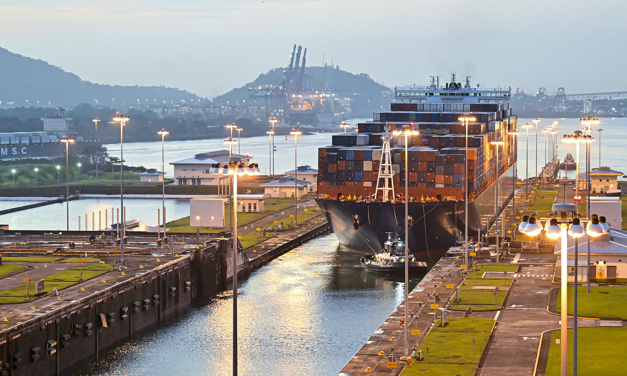 Cargo ships pay up to 4 million USD to secure Panama Canal transit slots