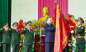 Military Region 5 receives "hero of the people's armed forces" title