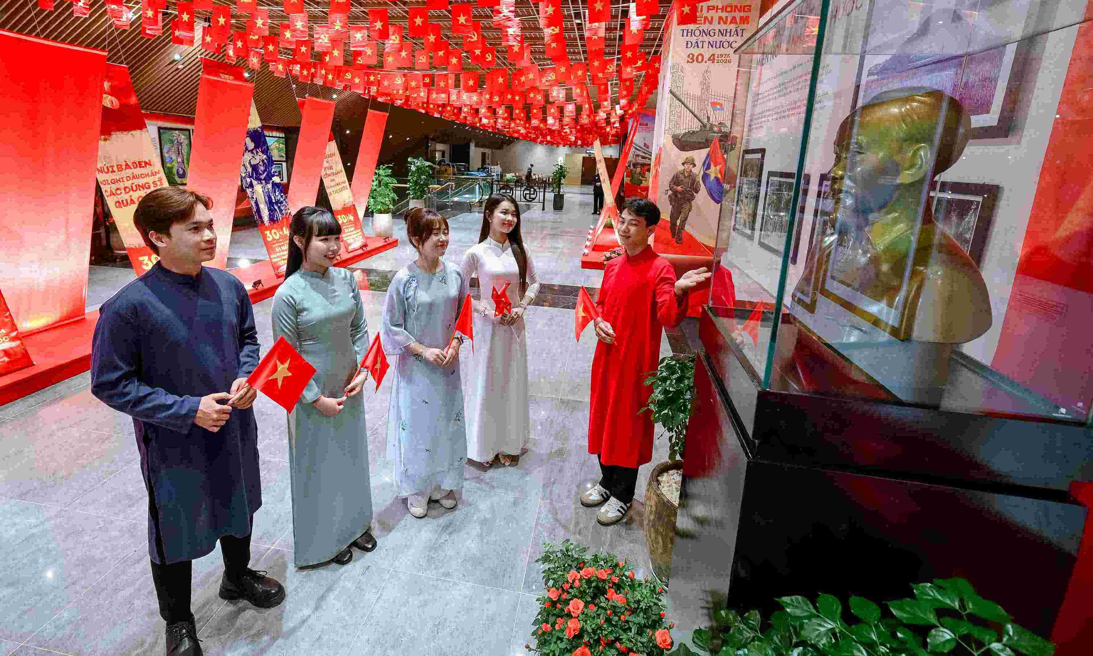 6 bustling destinations nationwide for the 30/4 holiday