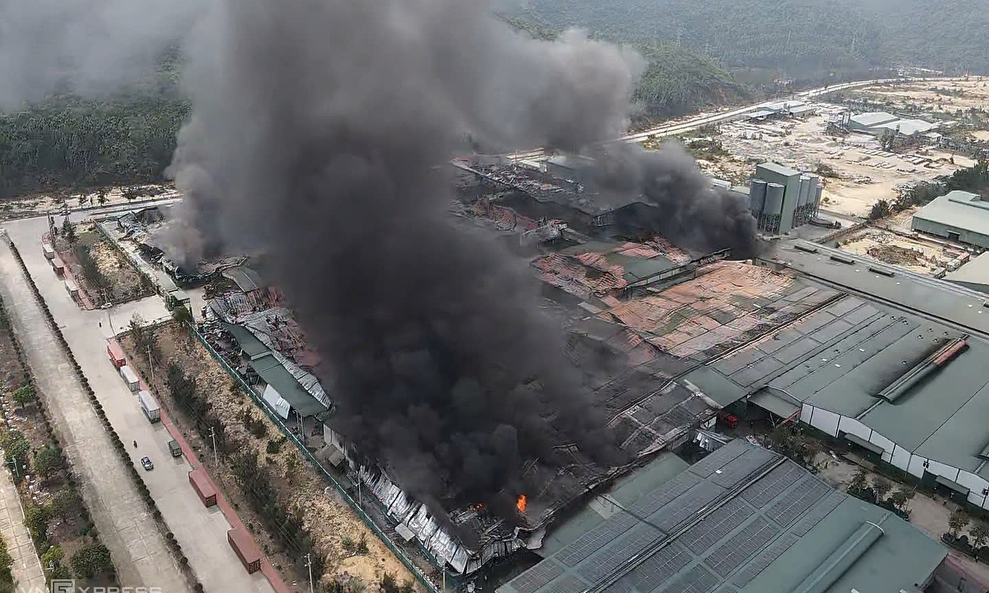 Major fire at industrial park in Gia Lai
