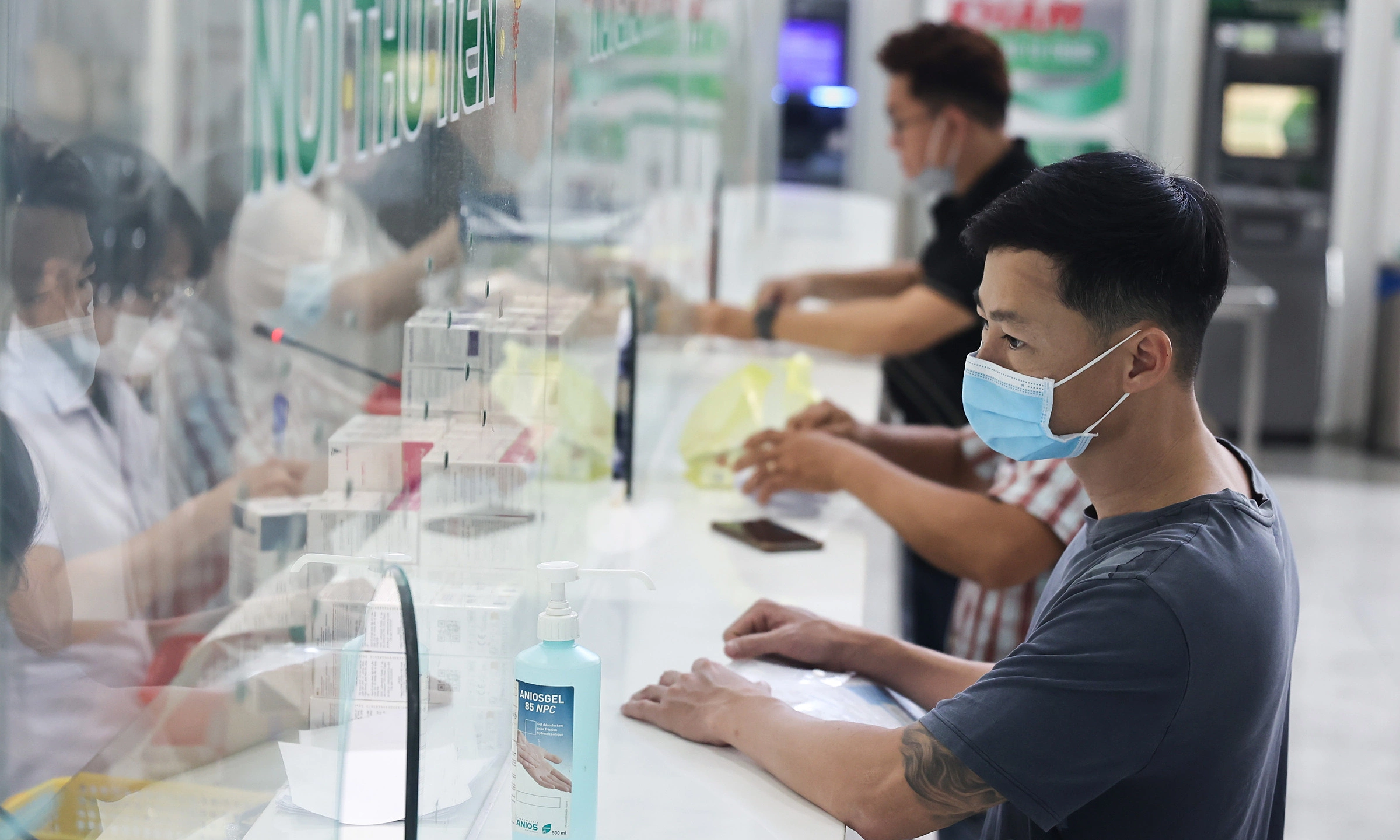 Ho Chi Minh City health department warns of phone scams impersonating medical inspection teams