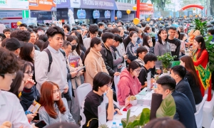 Vietnam National University of Agriculture stops 'forcing' students to join clubs