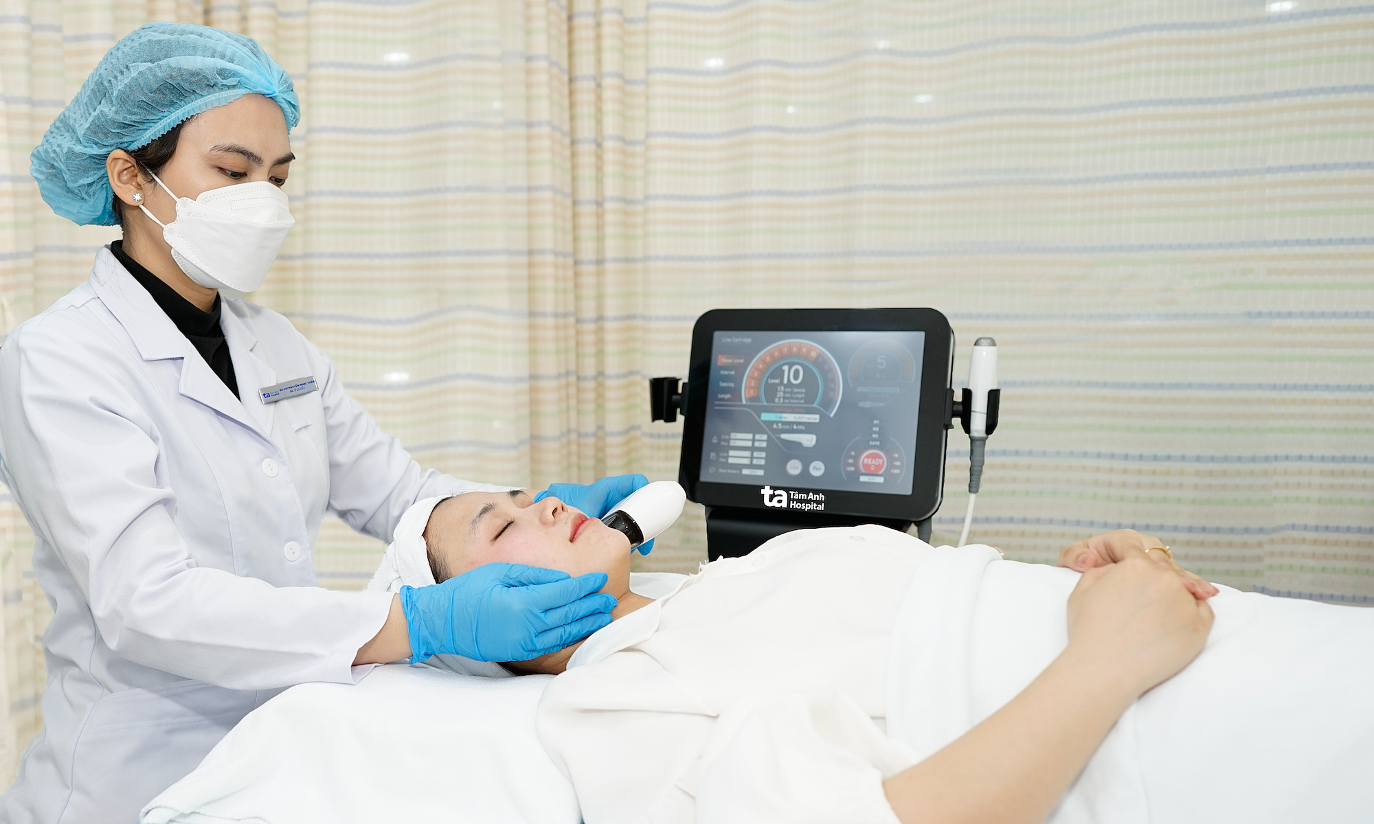 Does skin without obvious sagging need a lift?