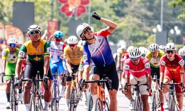 New Zealand cyclist wins fourth stage of cross-Vietnam race