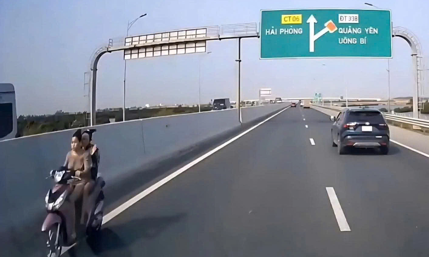 16-year-old girl drives motorcycle against traffic on expressway