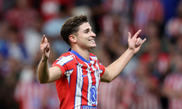 Barca keen on Julian Alvarez inquiry