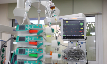 25 students and caregivers in TP HCM suspected of food poisoning, one on a ventilator