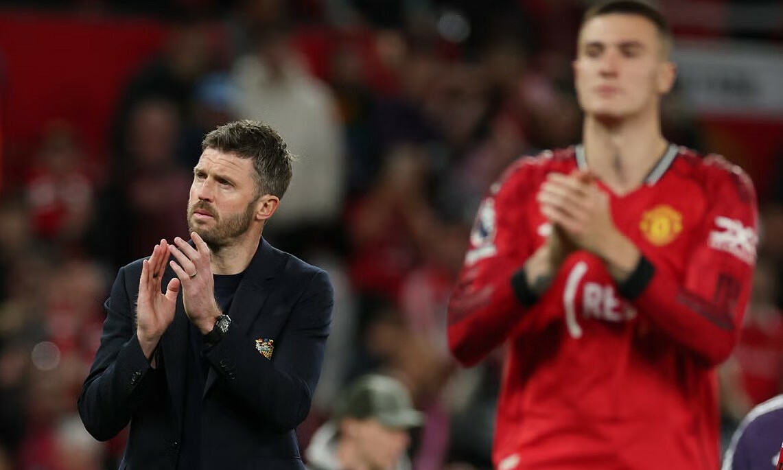 Carragher: 'Man Utd reaching championship-contending form in premier league'