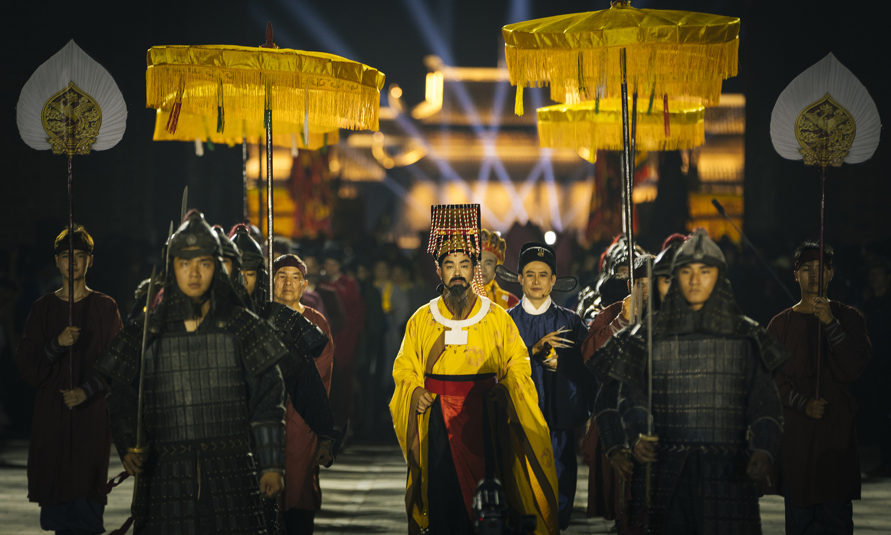 Immersive show reenacts king Dinh Tien Hoang's heaven and earth offering ceremony