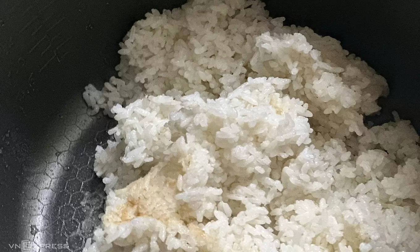 Mistakes when consuming cold rice can lead to food poisoning