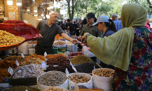 Iranian currency plummets to record low