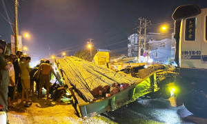 Dozens of tons of steel fall from tractor-trailer, crushing motorcycle