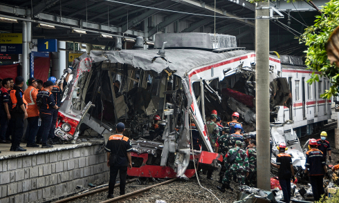 Indonesian minister criticized for proposing to move women-only train cars