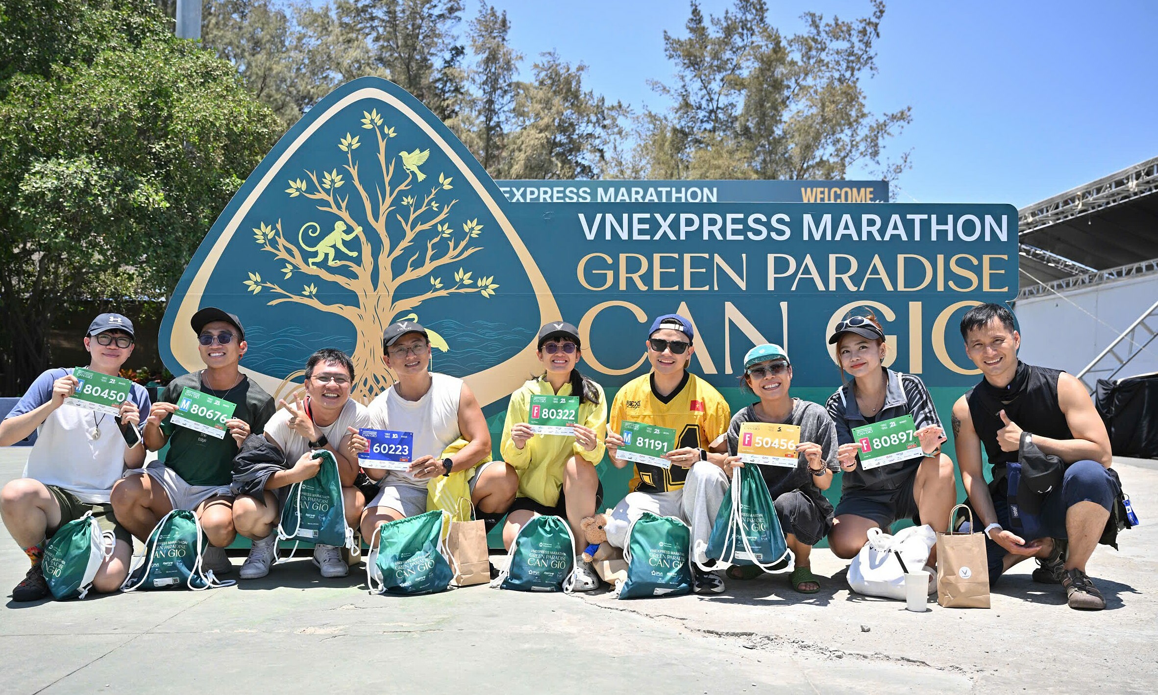 5,000 runners conquer Can Gio's 'forest-to-sea' race