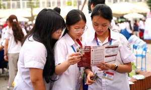 Academy of Journalism and Communication announces tuition fees, IELTS conversion starting from 5.0