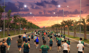 Following runners to welcome the sunrise on the VM Green Paradise Can Gio route