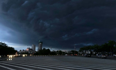 Cold front brings thunderstorms to northern Vietnam
