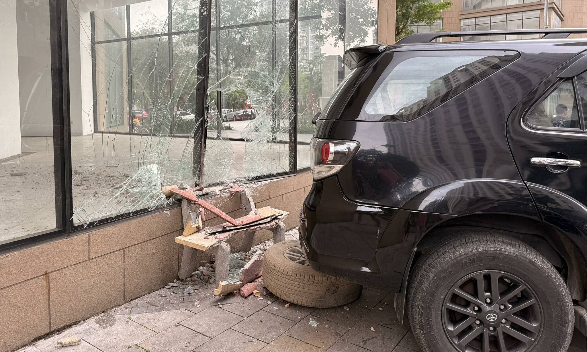The danger of handing car keys to security guards