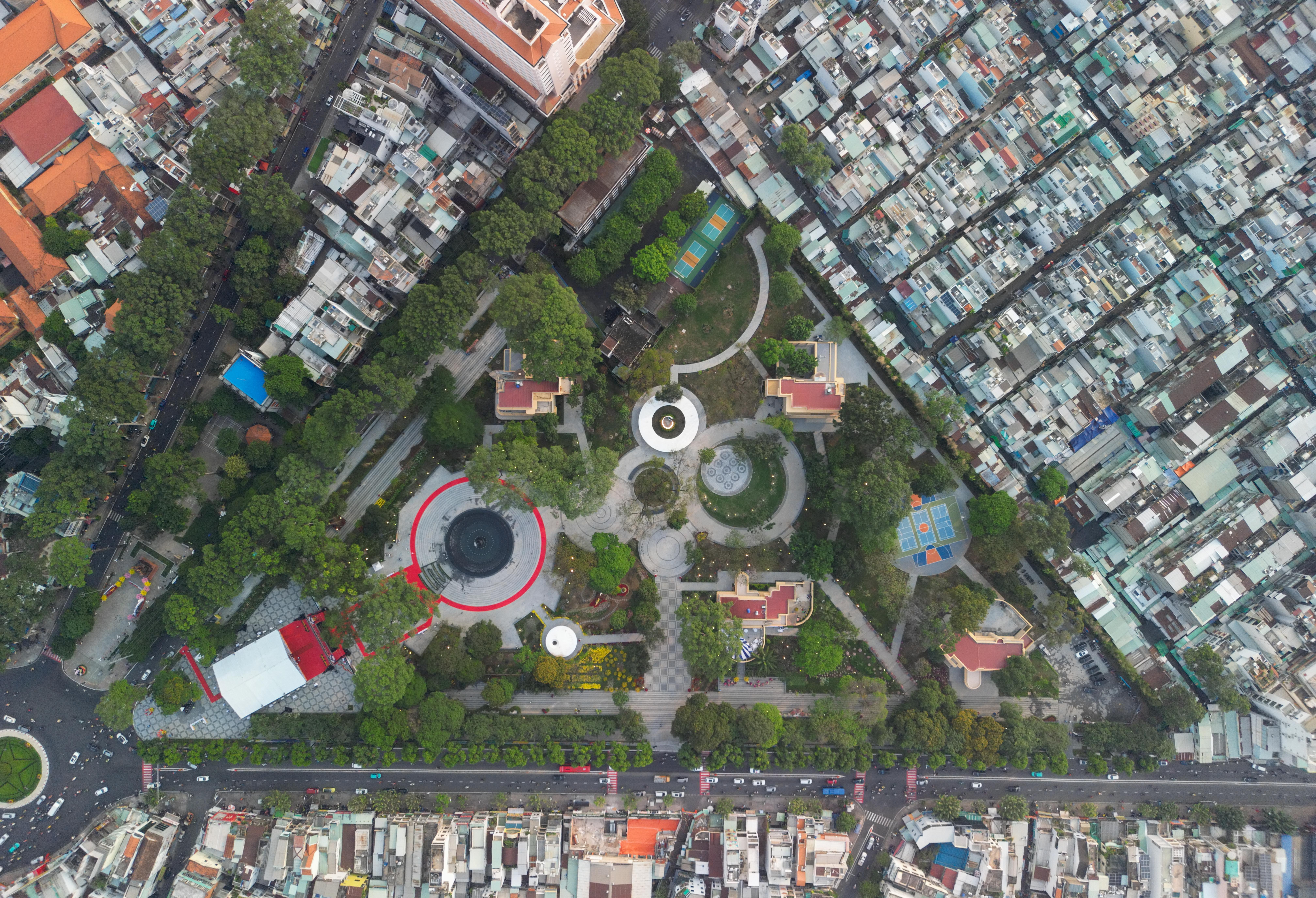 Ho Chi Minh city breaks ground on central road expansion, increasing width fivefold