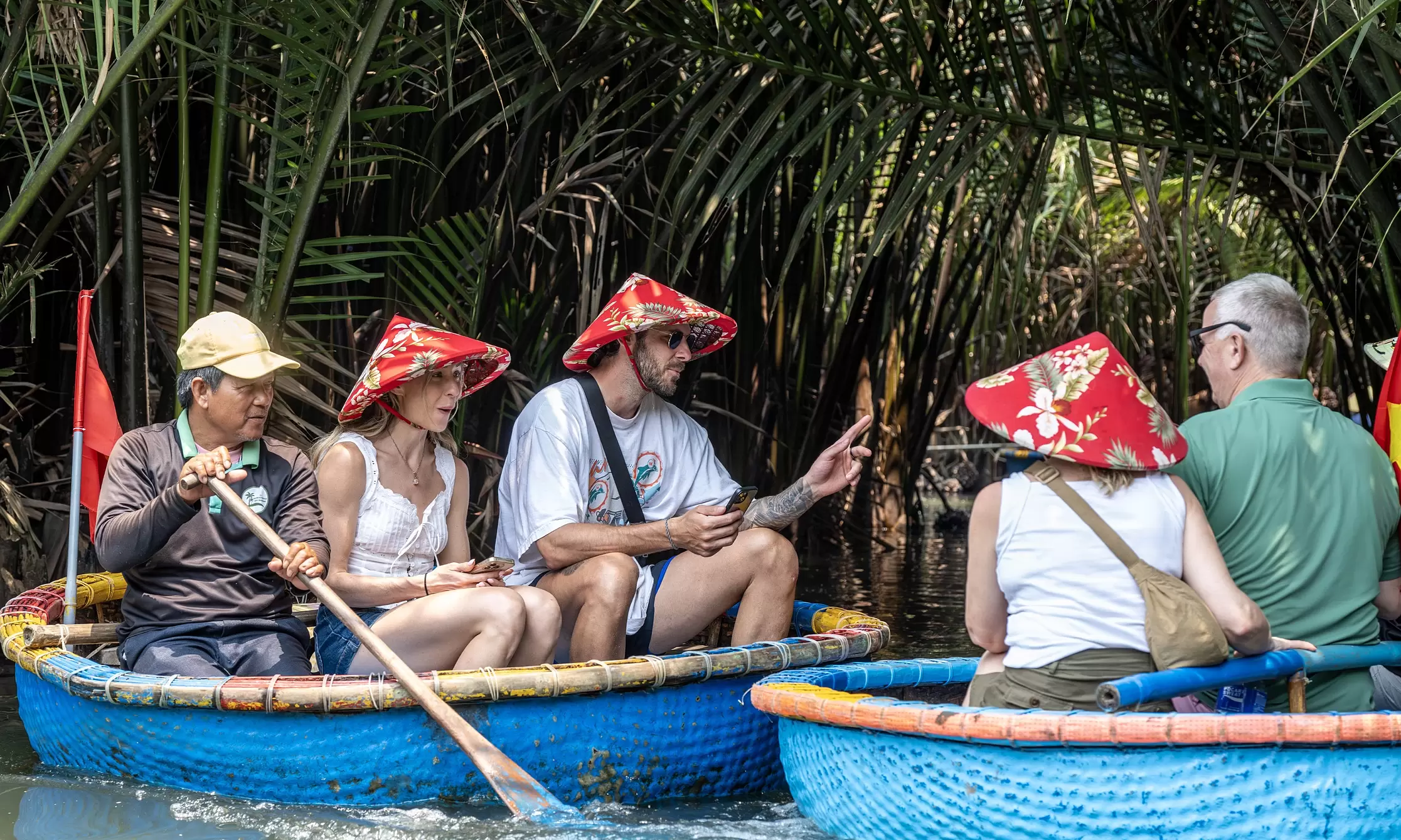 Vietnam tourism continues to reach record highs in April