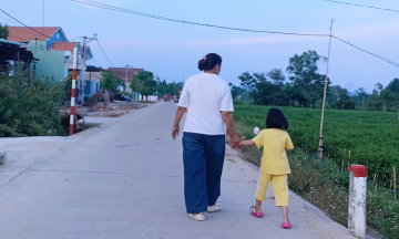 The old teacher seeks life for her grandchild