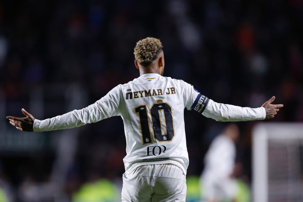 Neymar clashes with Robinho's son