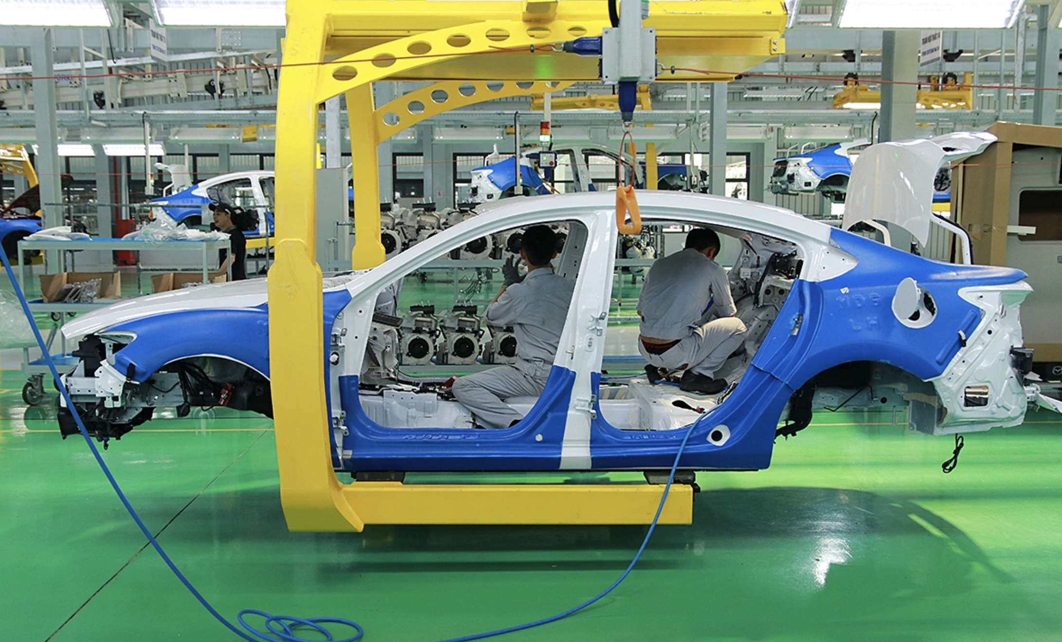 Thaco, VinFast, TC Group call for automobiles to remain a conditional business sector