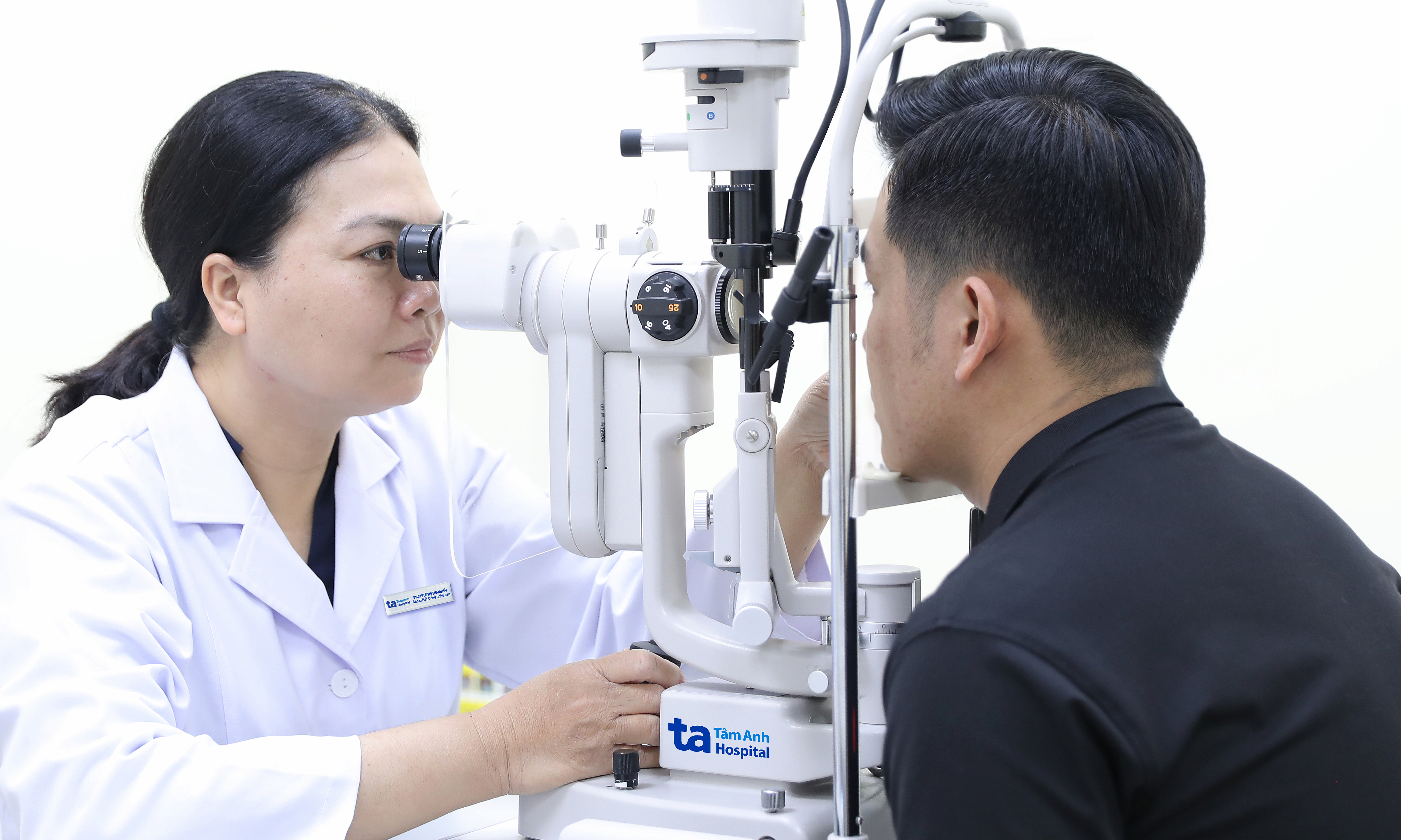 Increased eye pressure suspected from corticosteroid eye drops