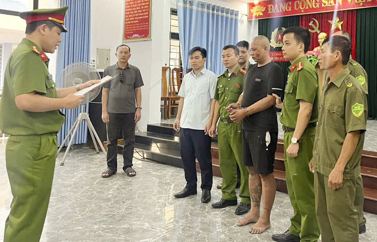 Man storms police headquarters, severely injuring on-duty captain