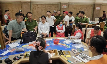 Police raid casino operating as 'international entertainment club' near border