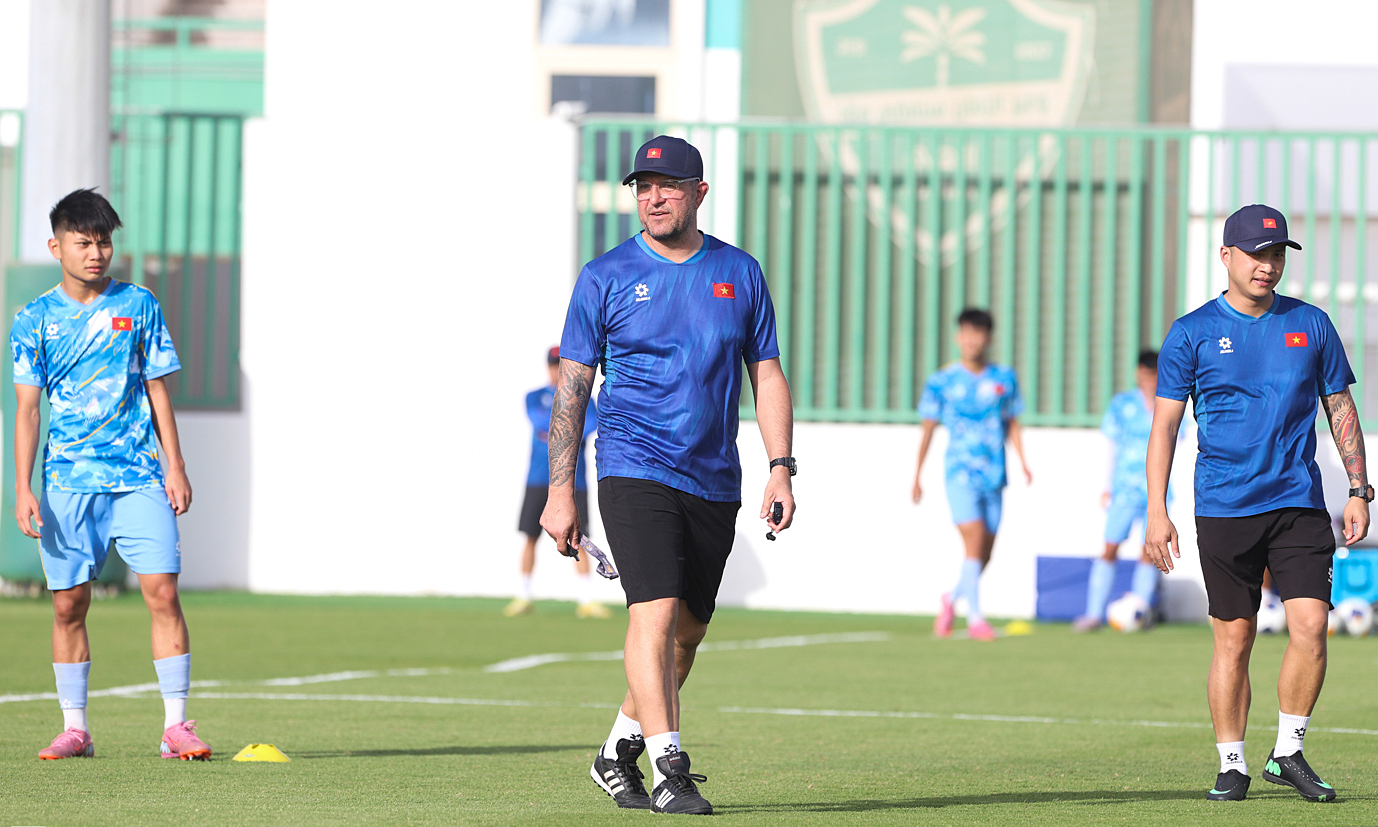 Coach Roland aims to break 10-year winless streak at U17 Asian Cup