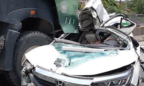 Many Vietnamese people are fixated on non-deployed car airbags