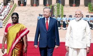 India fires a 21-gun salute to welcome general secretary and president To Lam