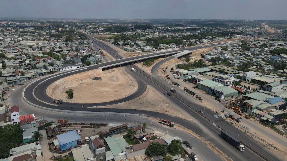 Bien Hoa - Vung Tau expressway to fully open before 18/5