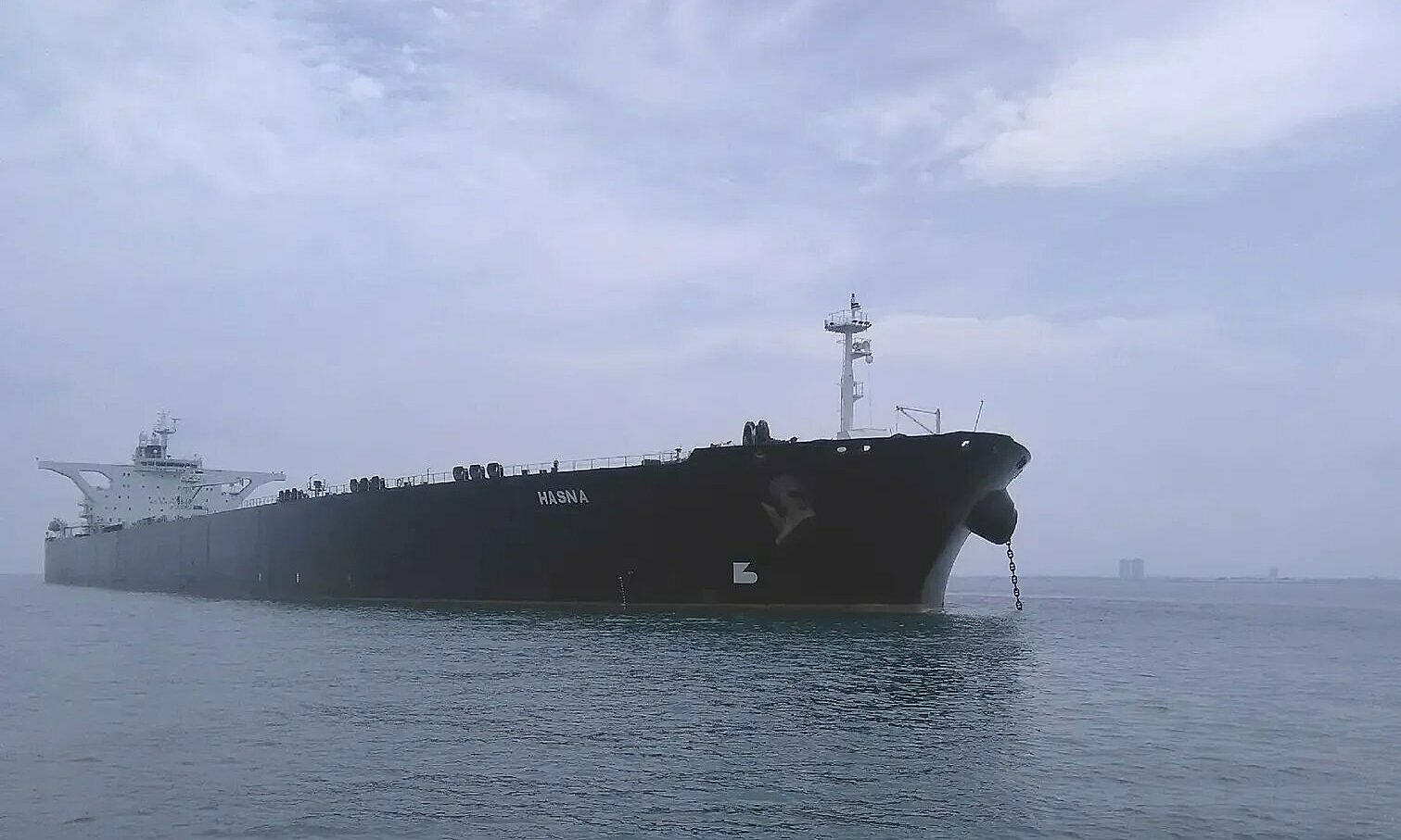 US fighter jet intercepts Iranian vessel attempting to breach blockade