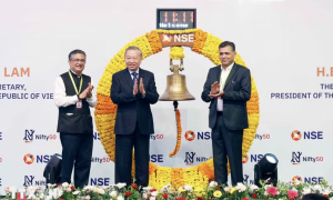 India ready to support Vietnam's capital market development