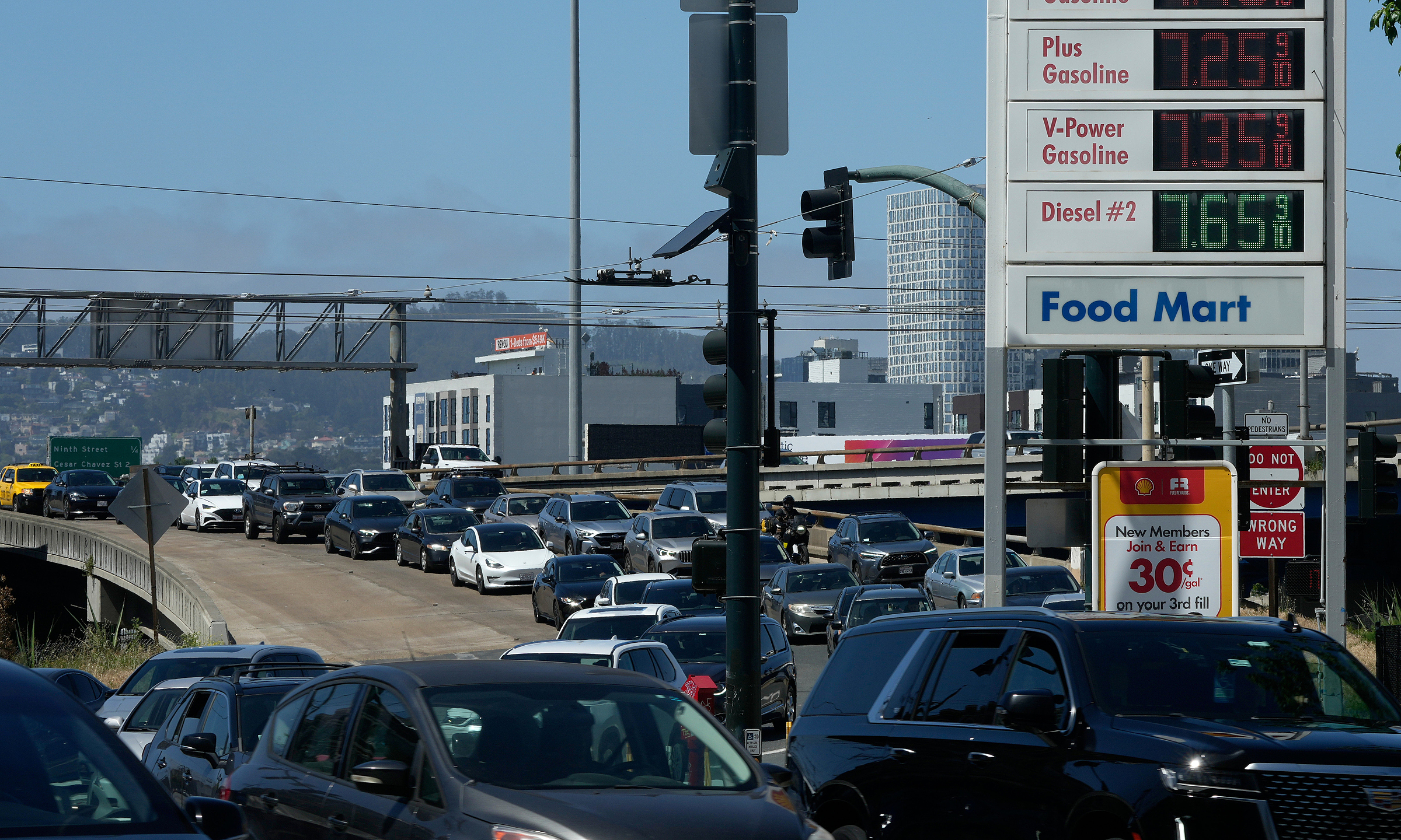 California risks consequences due to reliance on imported oil via Hormuz