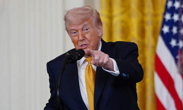 Trump threatens more intense attacks if Iran fails to sign agreement