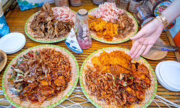 200 food stalls offer visitor experiences at Da Nang food tour