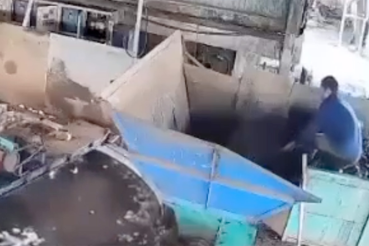 Male worker dies after being pulled into rubber grinding machine