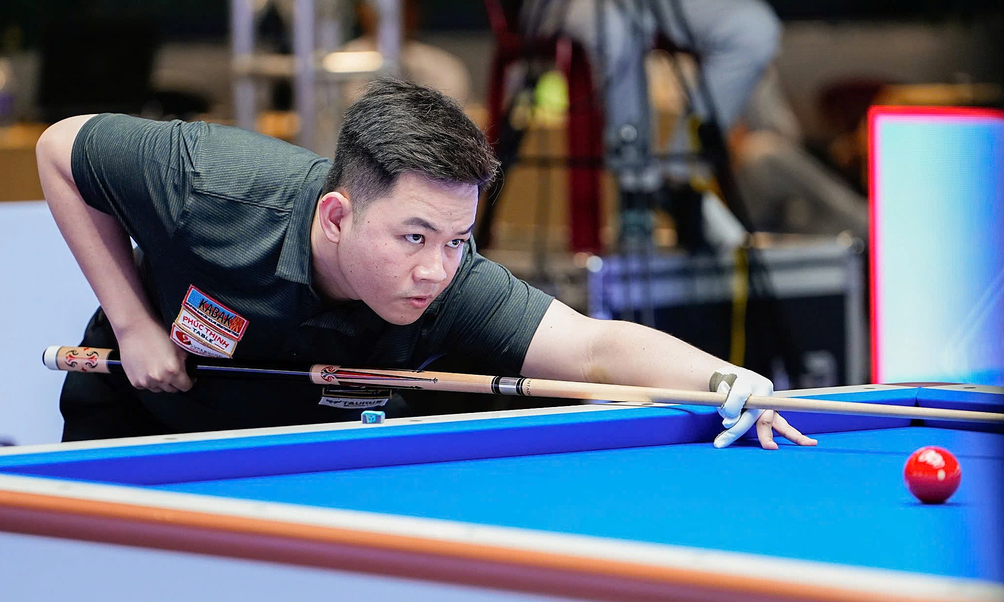 Bao Phuong Vinh finishes runner-up at Asian 3-cushion carom championship
