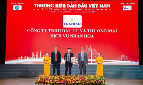 Toshiko honored at 'Vietnam Leading Brands' award