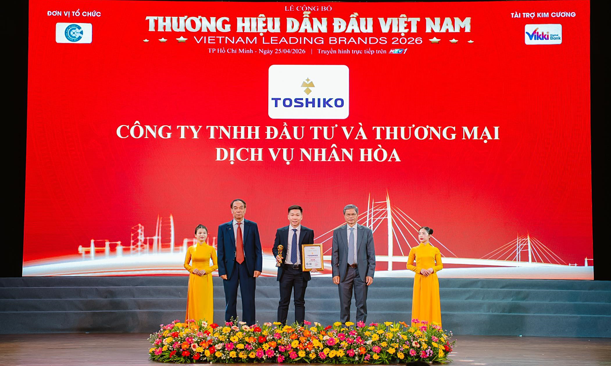 Toshiko honored at 'Vietnam Leading Brands' award